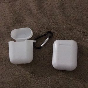 New Apple AirPods